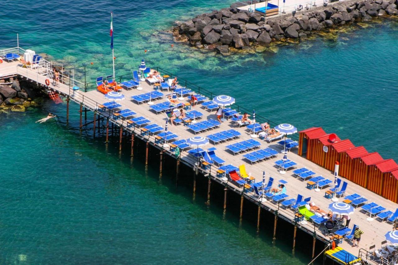 Suite Villa Comunale سورينتو المظهر الخارجي الصورة